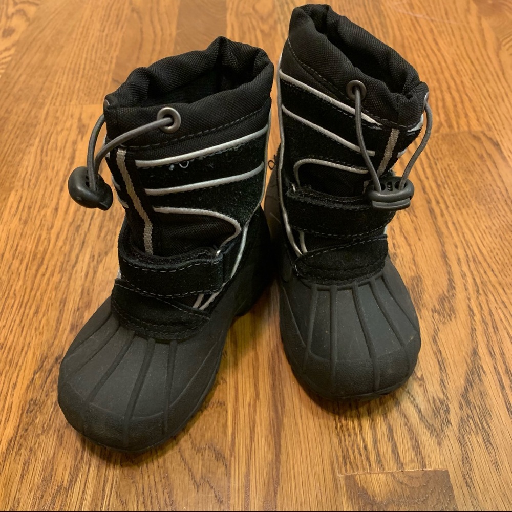 Totes water resistant black kids boots.